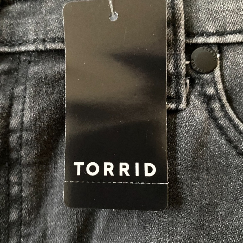 torrid Black Distressed Denim Jean Shorts - Picture 9 of 15